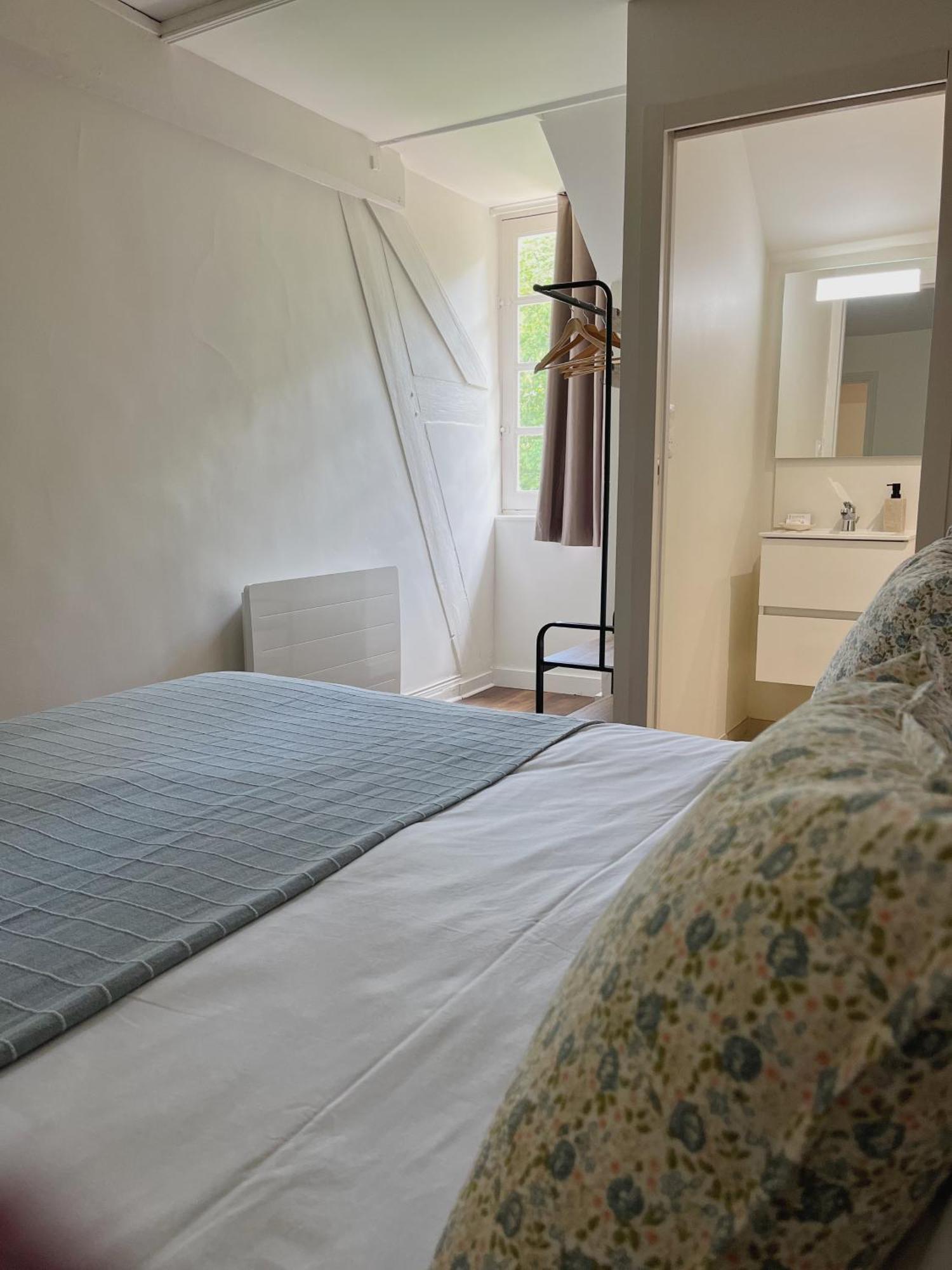 Abbaye De Blanchelande Bed & Breakfast Neufmesnil Rom bilde